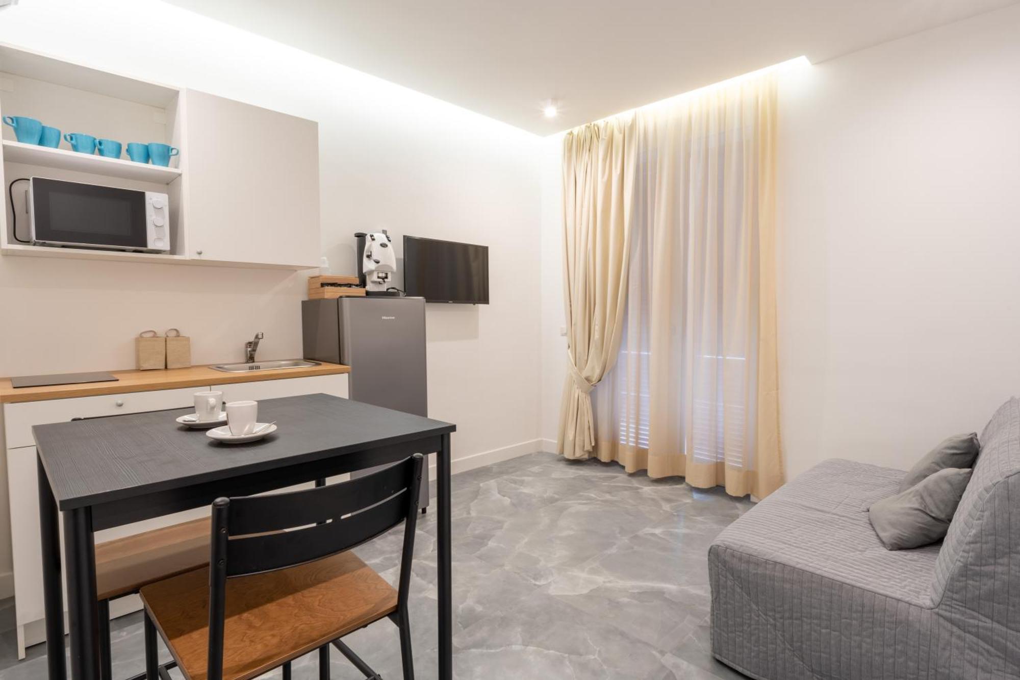 נאפולי La Maison Di Tina מראה חיצוני תמונה